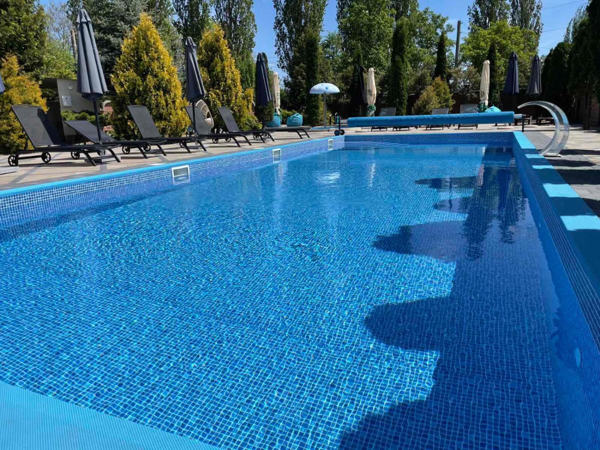 In Hotel Kamianets-Podilskyi Luaran gambar